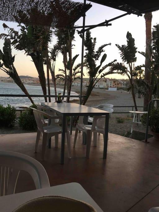 Superbe Appartement Avec Piscine A 800M De La Mer Bahia de Casares Екстериор снимка